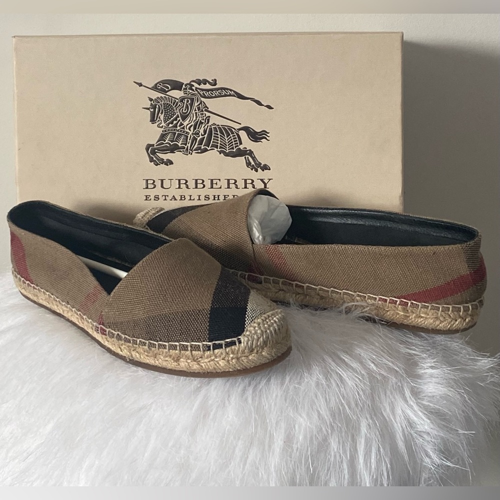 BURBERRY BRIT HODGESON FLAT